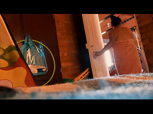 ❤️ Moj stric mi sledi v tuš kabino in me jebe, medtem ko se tuširam. ❤️❌ Krasni porniči na porno sl.porno-filmy.ru ❌️